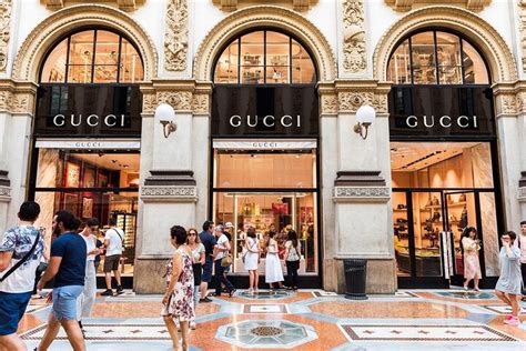 palazzo gucci milano duomo|villa of Gucci locations.